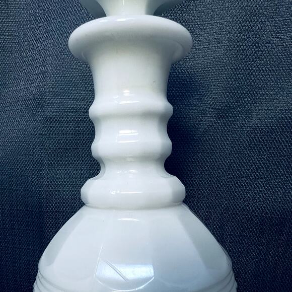 Vintage Cambridge Mount Vernon White Milk Glass Alcohol Decanter Bottle Decor - Picture 9 of 12